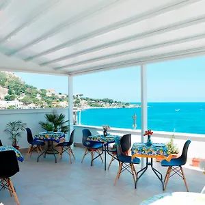 Terrazza Sul Golfo Di Bed & Breakfast